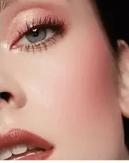 ✨ خطوة بخطوة… نحو جمال أكثر إشراقًا 🌿